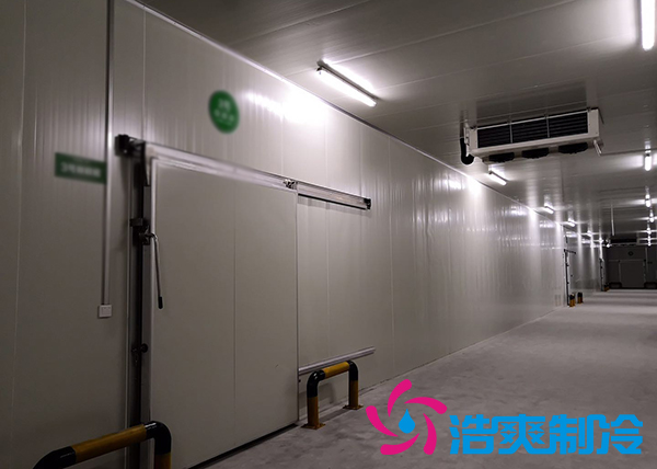 建造一個(gè)10000平方米生鮮冷庫(kù)冷鏈倉(cāng)儲(chǔ)配送需要投資多少費(fèi)用？